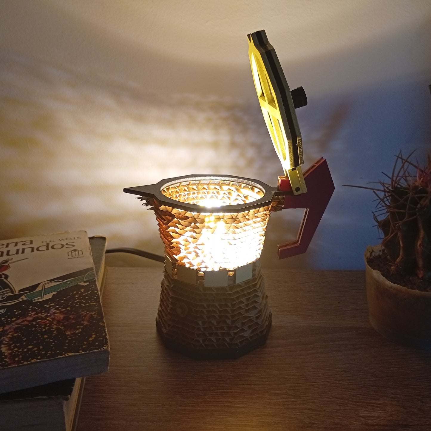 MokaLoop Lamp – Violet Flame
