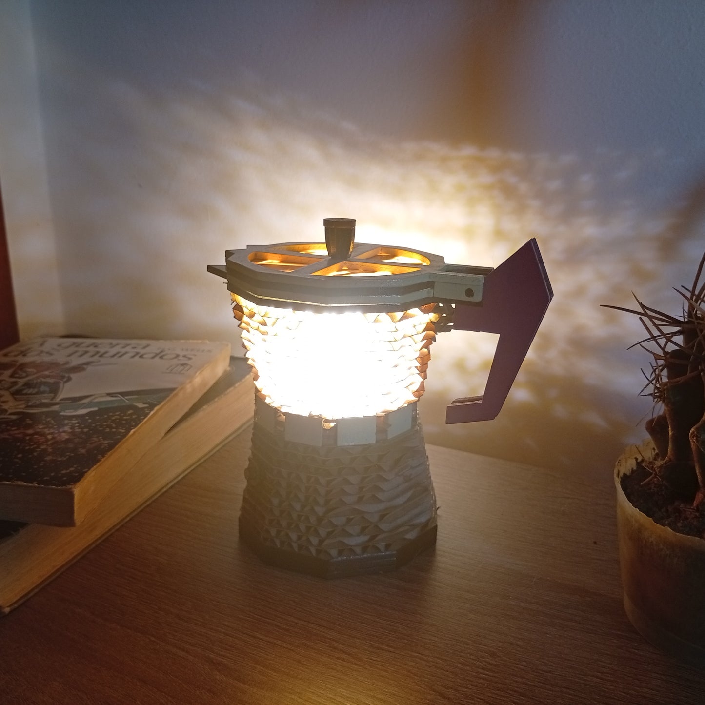 MokaLoop Lamp – Violet Flame